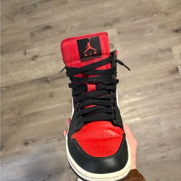Men's Jordan 1 Mid - Picture 10 of 11